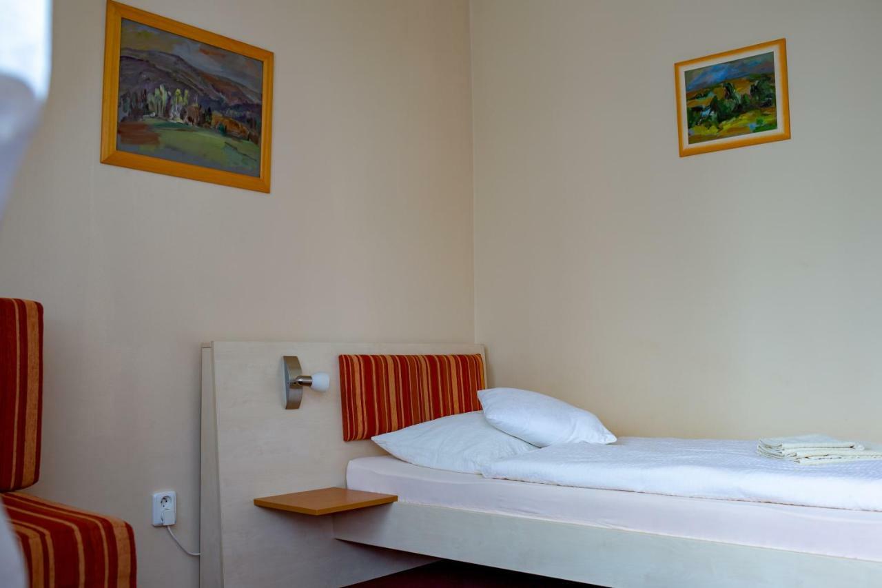 Penzion Na Kurtech Opava Ngoại thất bức ảnh
