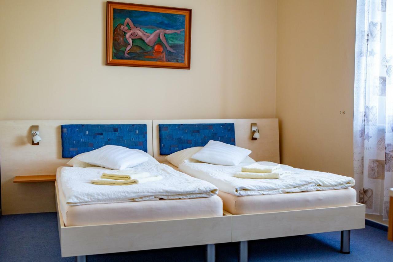 Penzion Na Kurtech Opava Ngoại thất bức ảnh