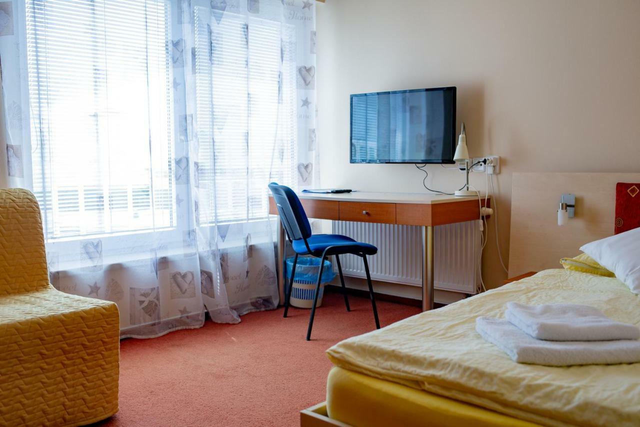 Penzion Na Kurtech Opava Ngoại thất bức ảnh