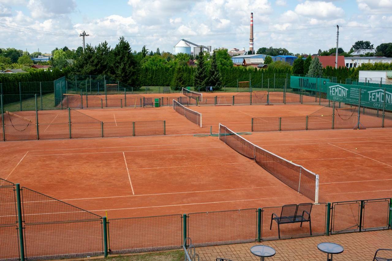 Penzion Na Kurtech Opava Ngoại thất bức ảnh